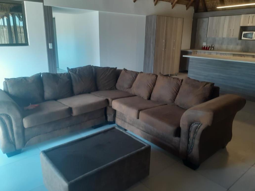 12 On Vaal Drive Guesthouse 范德拜尔帕克 外观 照片
