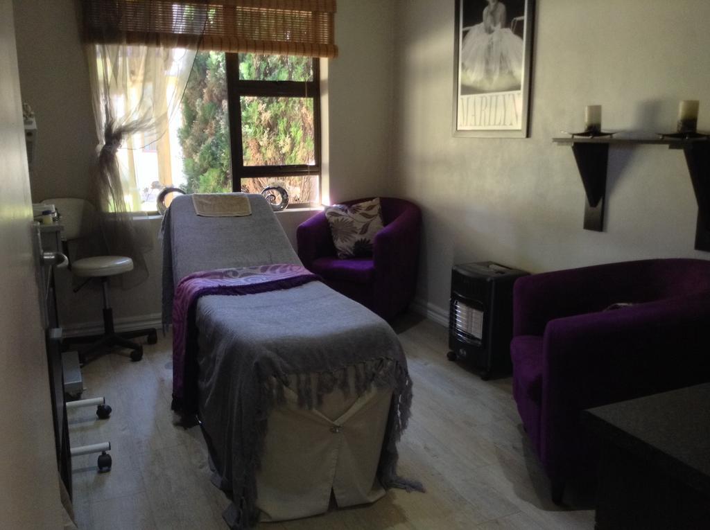 12 On Vaal Drive Guesthouse 范德拜尔帕克 外观 照片