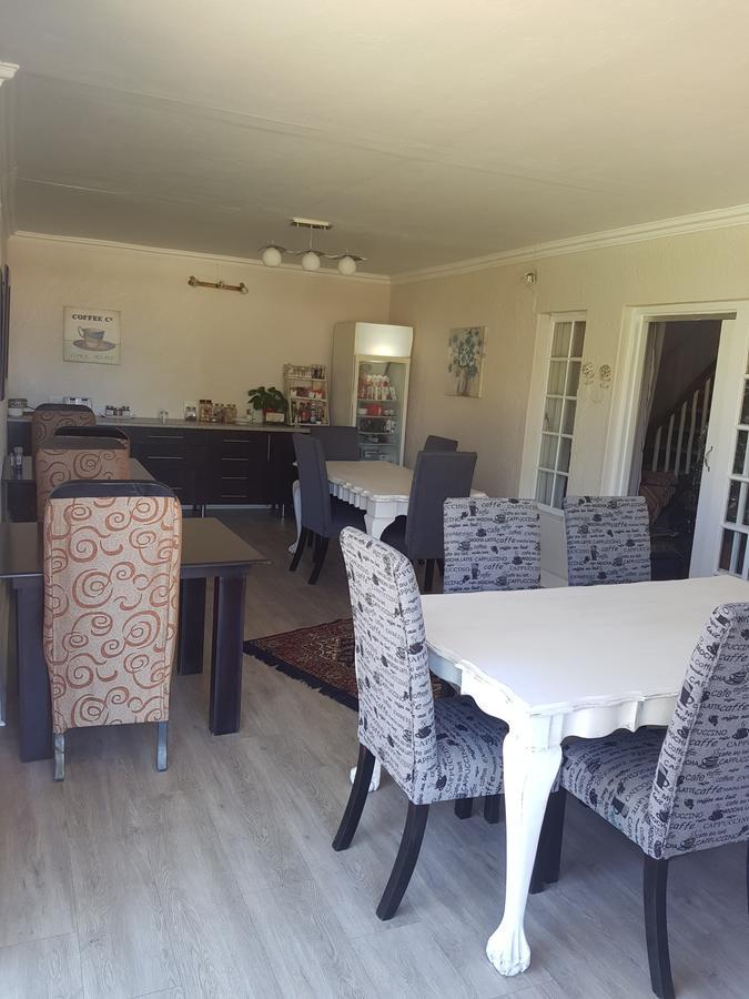 12 On Vaal Drive Guesthouse 范德拜尔帕克 外观 照片