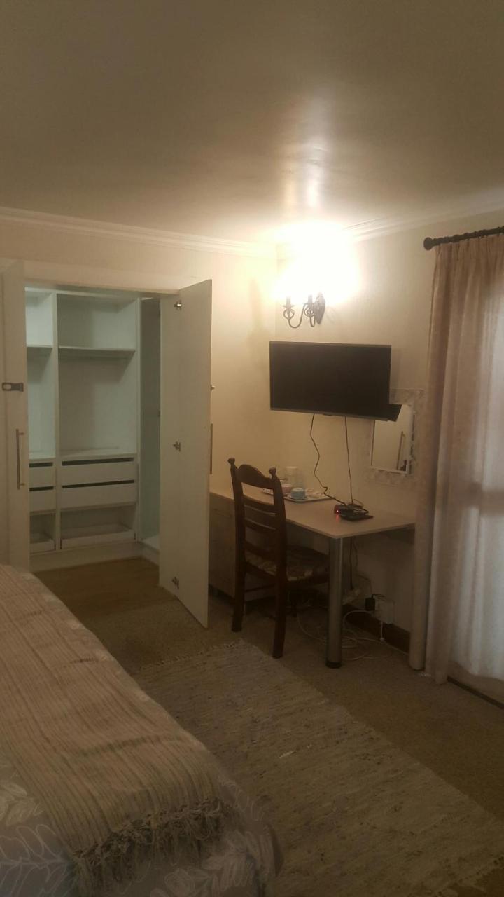 12 On Vaal Drive Guesthouse 范德拜尔帕克 外观 照片