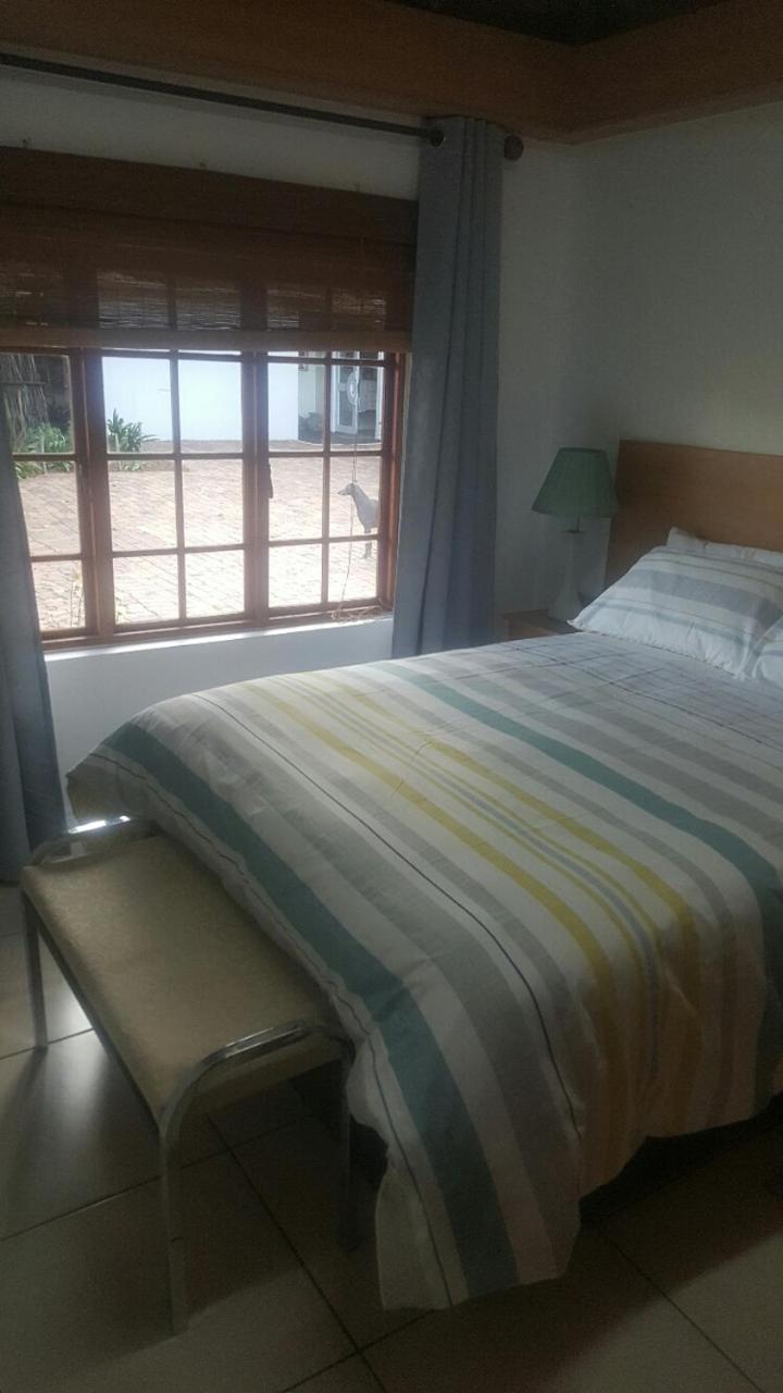 12 On Vaal Drive Guesthouse 范德拜尔帕克 外观 照片